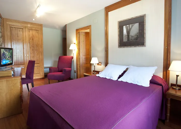 Hotell Diamo Castejón de Sos